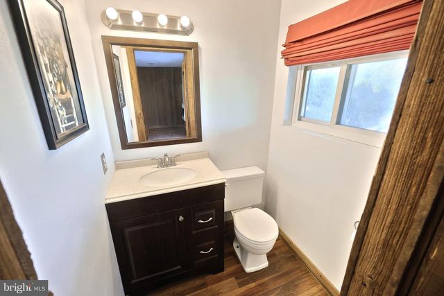 737 ATLANTIC AVE, Red Lion, PA 17356