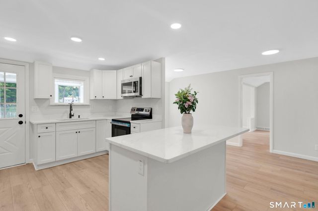 42 Wheeler Drive, Enfield, CT 06082