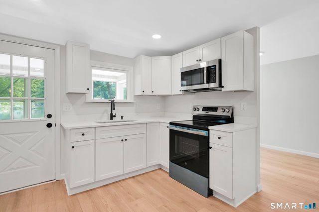 42 Wheeler Drive, Enfield, CT 06082