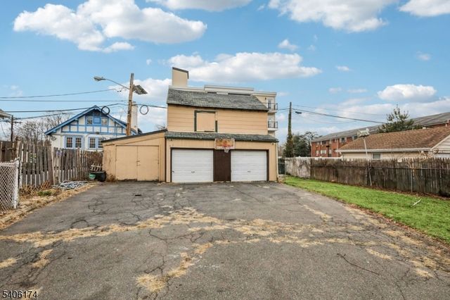 185 State St, Bloomfield Twp., NJ 07003