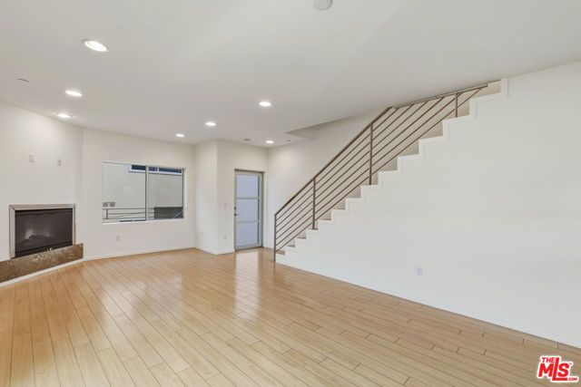 3637 Dunn Drive 104, Los Angeles, CA 90034