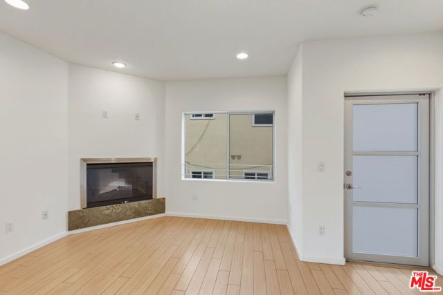 3637 Dunn Drive 104, Los Angeles, CA 90034