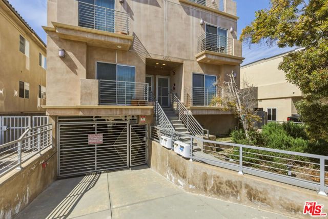 3637 Dunn Drive 104, Los Angeles, CA 90034