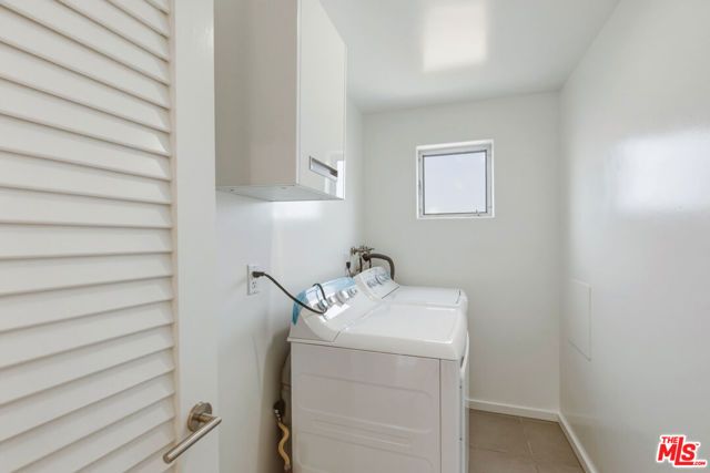 3637 Dunn Drive 104, Los Angeles, CA 90034