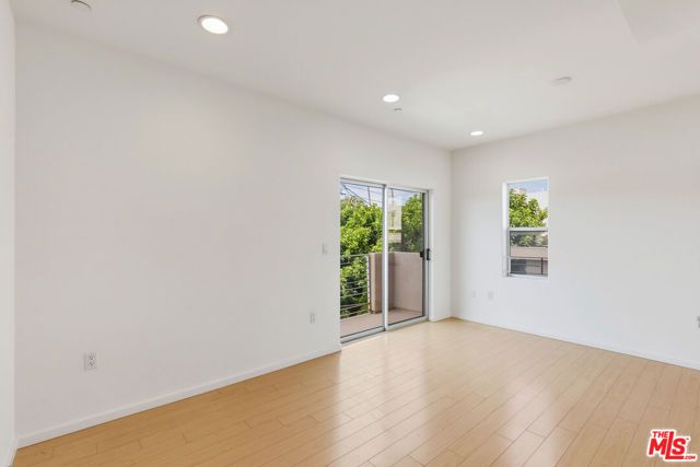 3637 Dunn Drive 104, Los Angeles, CA 90034
