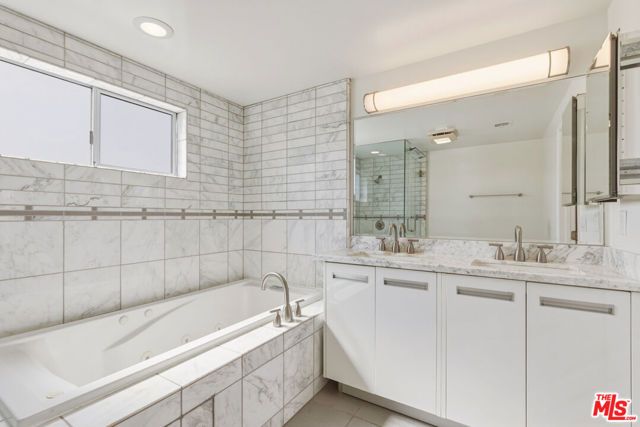 3637 Dunn Drive 104, Los Angeles, CA 90034