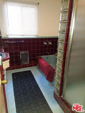 7720 Cowan Avenue, Westchester, CA 90045