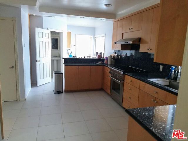 7720 Cowan Avenue, Westchester, CA 90045