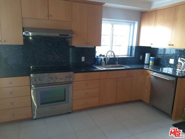 7720 Cowan Avenue, Westchester, CA 90045