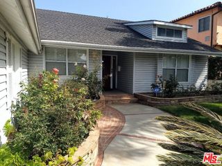7720 Cowan Avenue, Westchester, CA 90045