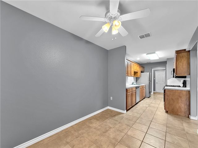 326 Oleander Ave B, Corpus Christi, TX 78404