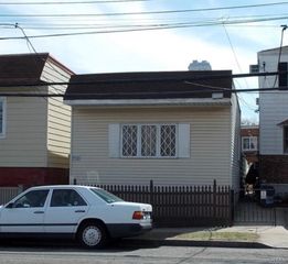 6962 Juniper Boulevard S, Middle Village, NY 11379