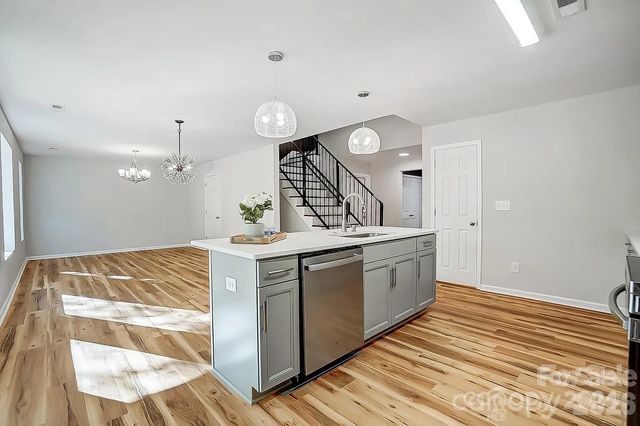 6615 ROCKWELL Boulevard W, Charlotte, NC 28269