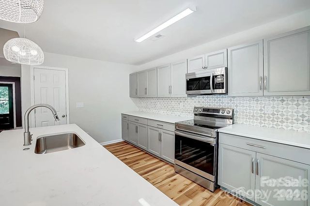 6615 ROCKWELL Boulevard W, Charlotte, NC 28269