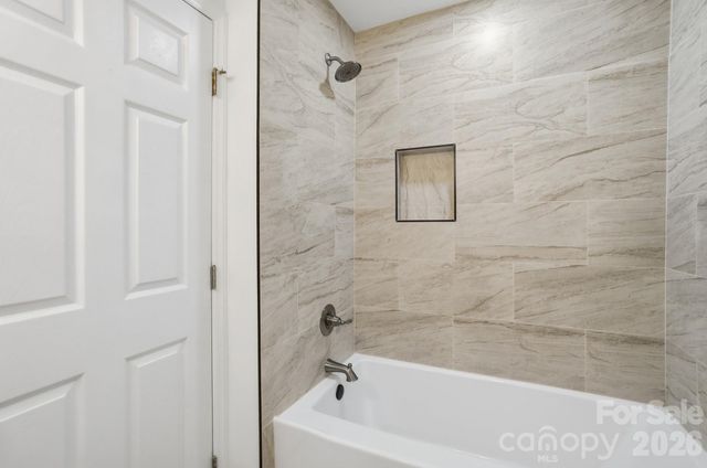 6608 Rosecran Drive, Charlotte, NC 28215