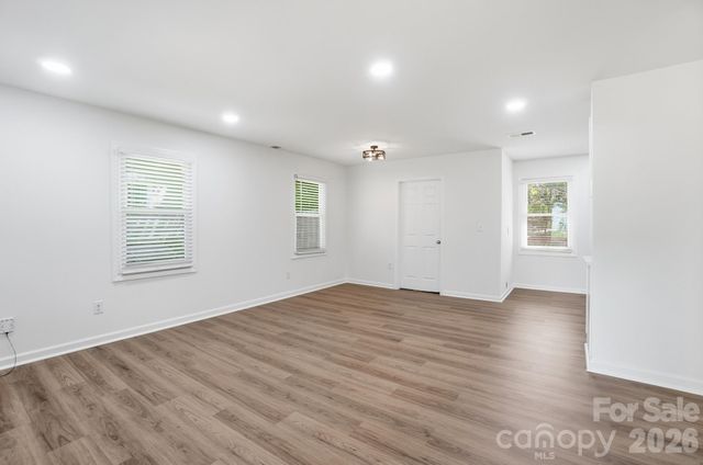 6608 Rosecran Drive, Charlotte, NC 28215