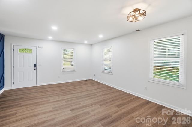 6608 Rosecran Drive, Charlotte, NC 28215