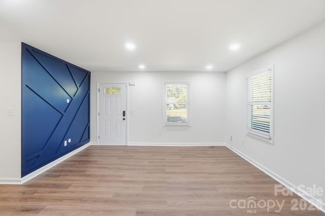 6608 Rosecran Drive, Charlotte, NC 28215