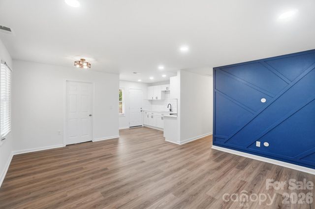 6608 Rosecran Drive, Charlotte, NC 28215