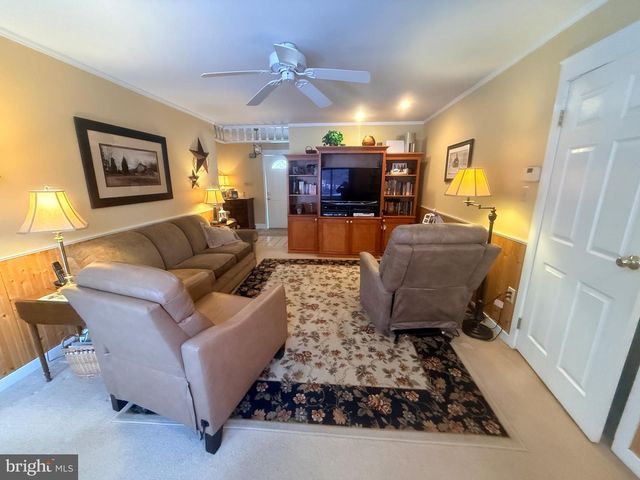 2343 HANCOCK DR, Lancaster, PA 17601