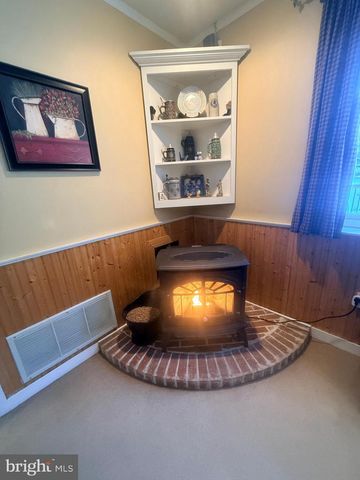 2343 HANCOCK DR, Lancaster, PA 17601