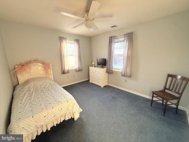 2343 HANCOCK DR, Lancaster, PA 17601