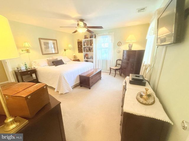 2343 HANCOCK DR, Lancaster, PA 17601