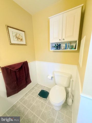 2343 HANCOCK DR, Lancaster, PA 17601