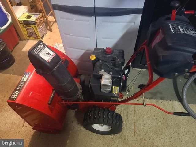 2343 HANCOCK DR, Lancaster, PA 17601