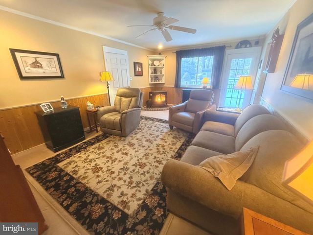 2343 HANCOCK DR, Lancaster, PA 17601