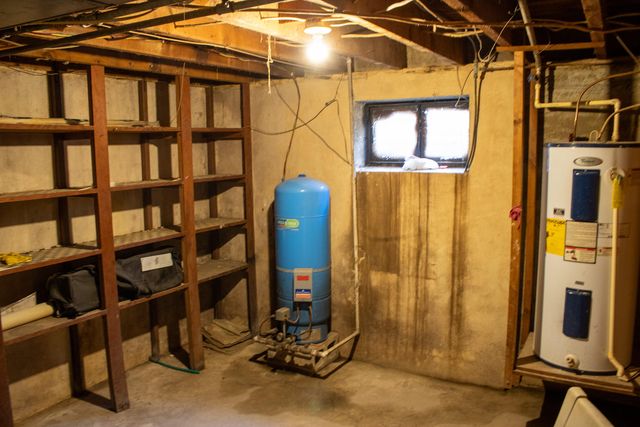 2700 Westbrook Drive, Mansfield, MO 65704