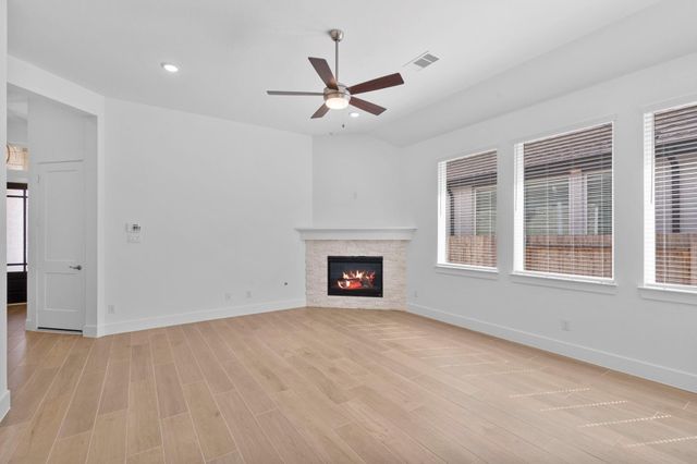 10930 Middle Ridge Drive, Missouri City, TX 77459