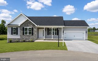 7 CHICKADEE CT #C4, Gettysburg, PA 17325