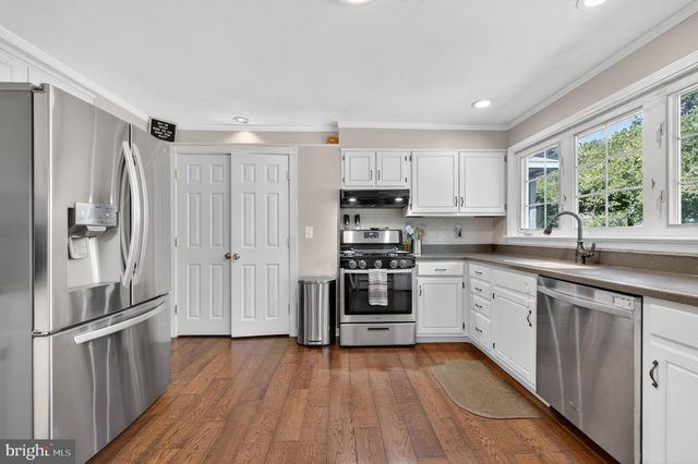 912 SPRINGWOOD DR, West Chester, PA 19382