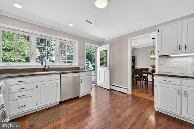 912 SPRINGWOOD DR, West Chester, PA 19382