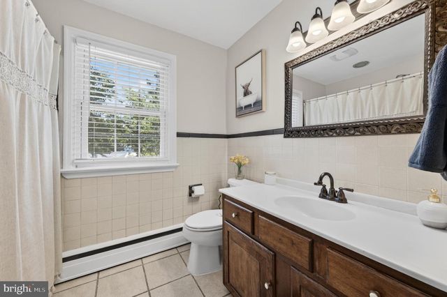 912 SPRINGWOOD DR, West Chester, PA 19382