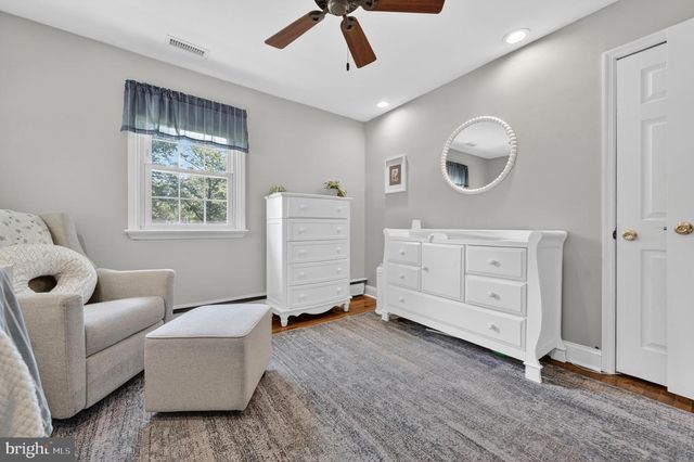 912 SPRINGWOOD DR, West Chester, PA 19382