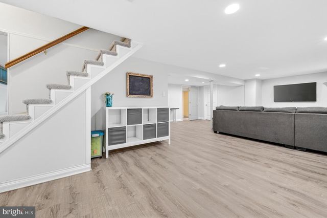 912 SPRINGWOOD DR, West Chester, PA 19382