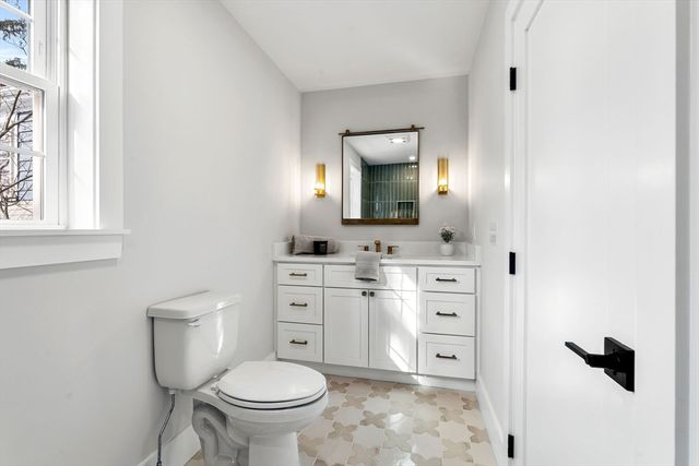 48 Mystic Lake Drive 48, Arlington, MA 02474