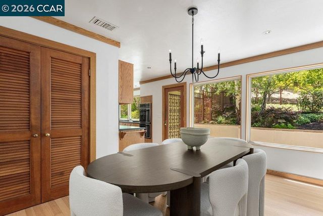 3907 Happy Valley Rd, Lafayette, CA 94549
