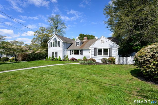 43 Green Knolls Lane, Fairfield, CT 06824