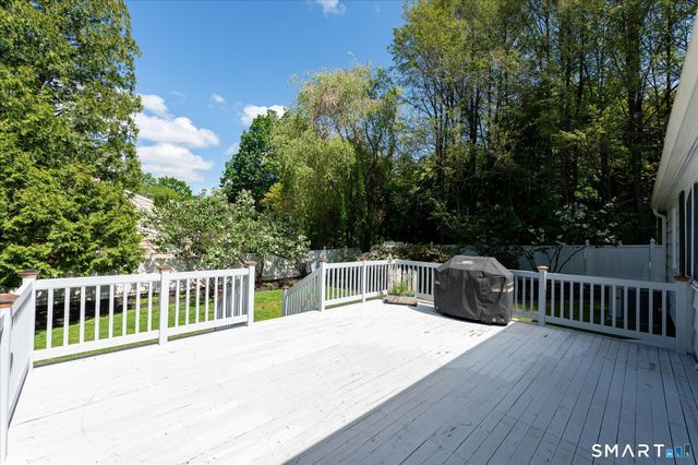 43 Green Knolls Lane, Fairfield, CT 06824