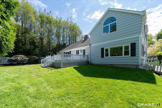 43 Green Knolls Lane, Fairfield, CT 06824