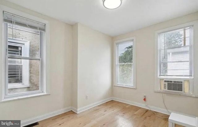 2015 N GRATZ ST, Philadelphia, PA 19121