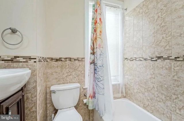 2015 N GRATZ ST, Philadelphia, PA 19121