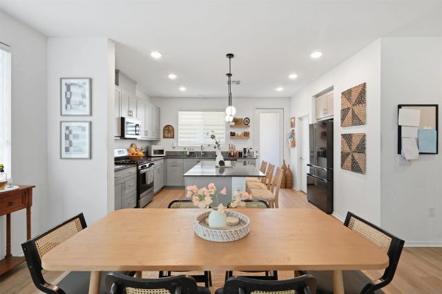 5491 SEACLIFF PL 108, San Diego, CA 92154