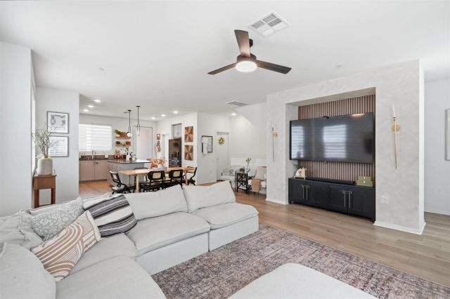 5491 SEACLIFF PL 108, San Diego, CA 92154