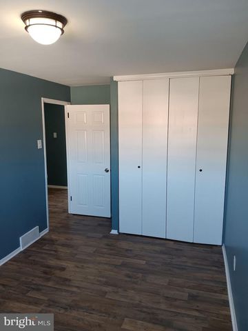 1310 PATRICK HENRY PL, Philadelphia, PA 19122