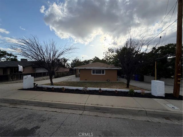 12426 2nd, Yucaipa, CA 92339