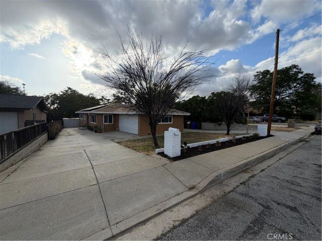 12426 2nd, Yucaipa, CA 92339